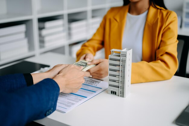 Money Mint Expertise